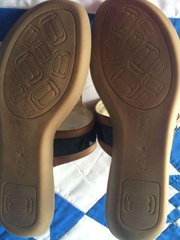 Ladies Sandals Size 9
