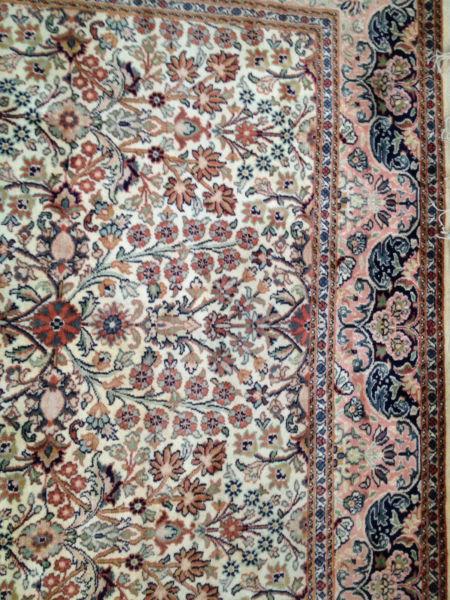 Hand weaved silk rugs for sale