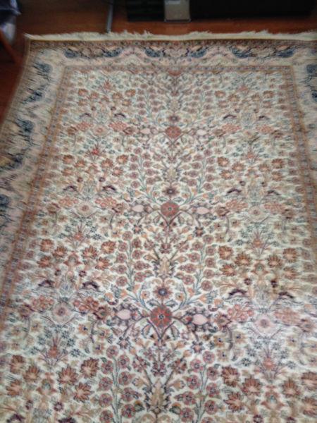 Hand weaved silk rugs for sale