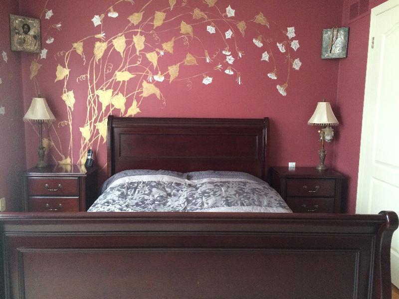 Solid wood Thomasville bedroom set