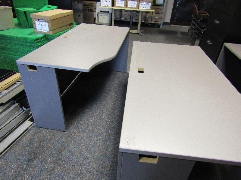 OFFICE CLEAROUT - GRAY 3 PIECE DESK. 2 AVAIABLE !