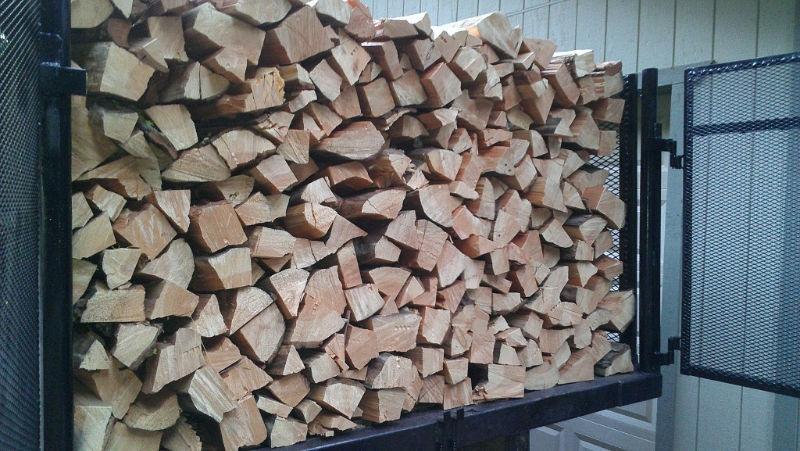 $265 580-0372 Good quality hardwood Firewood Dry Dry and ready