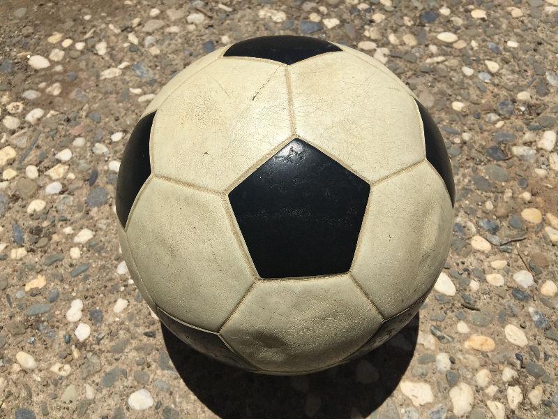 Wanted: 1970's - 1980's Game used synthetic rubber soccer balls wanted