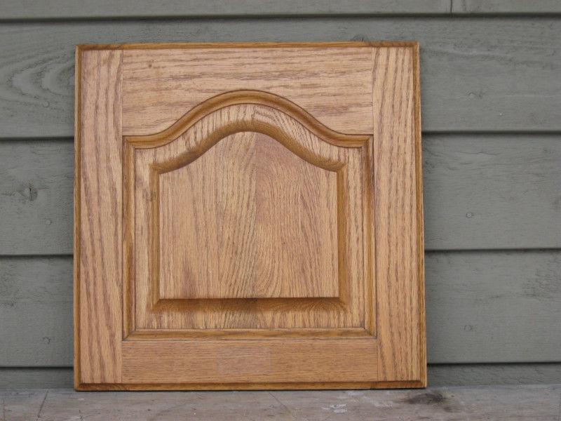 ..ONE SMALL SOLID OAK CABINET DOOR..NEVER USED