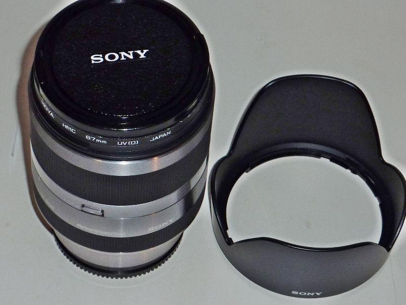 SONY SEL 18-200mm F3.5-6.3 OSS silver lens for E mount
