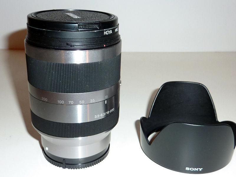 SONY SEL 18-200mm F3.5-6.3 OSS silver lens for E mount