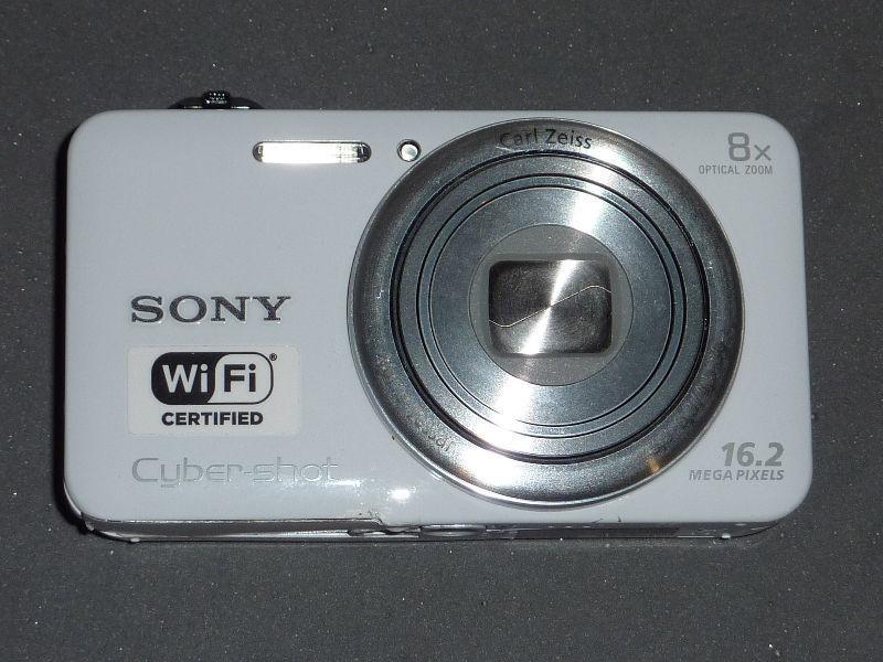 Sony DSC WX80 carl zeiss 8X zoom camera/ wifi capability