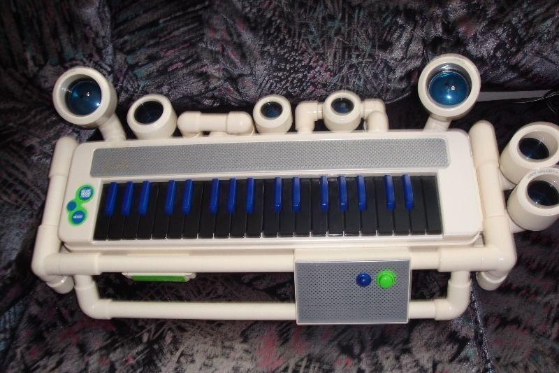 KIDS FANCY PIANO WITH RECORDER AND MP3 PLAYER 3 IN 1