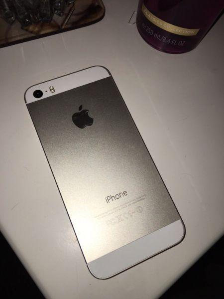 IPHONE 5S GOLD $300 OBO