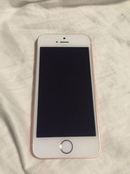 ROSE GOLD Apple SE 16GB-$400-1 Month old- PERFECT CONDITION