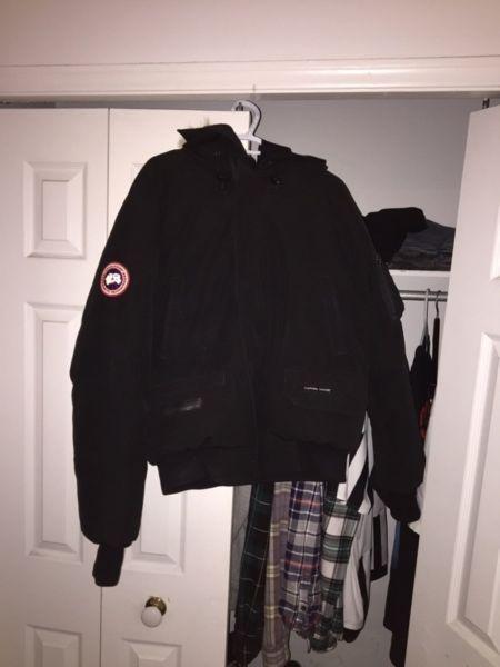 CANADA GOOSE BOMBER FOR SALE
