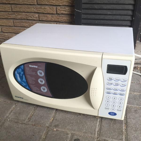 Microwave for sale (second hand)