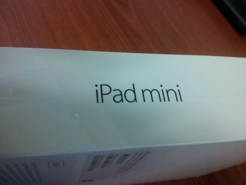 Brand new iPad Mini 2 wi-fi 16GB Silver