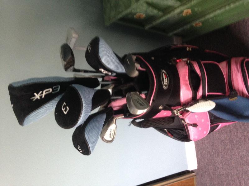 Ladies right handed golf clubs/bag