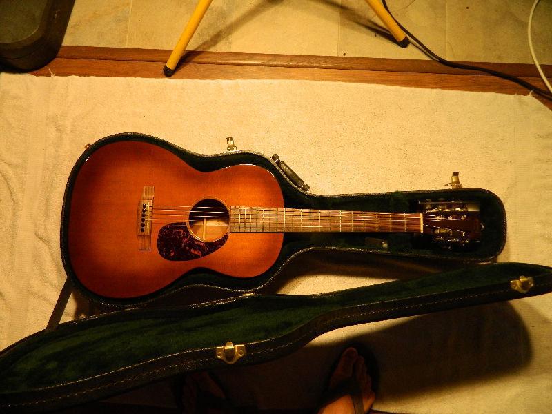 2013 Martin 000-17SM Shaded Sitka Top Mint W Case & Documents