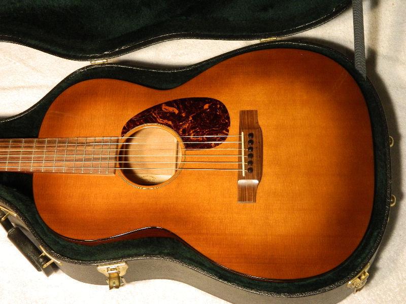 2013 Martin 000-17SM Shaded Sitka Top Mint W Case & Documents