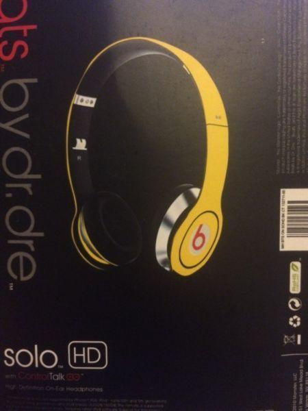 Beats by dr dre solo hd brand new (yellow)
