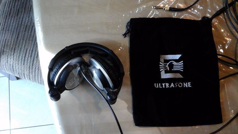 Ultrasone HFI-780 Closed-Back Stereo Headphones