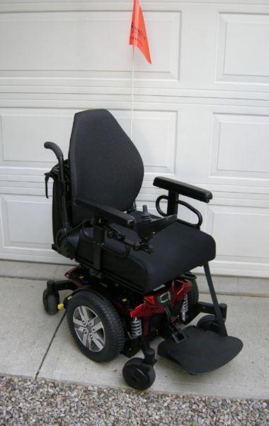 PRIDE QUANTUM Q6 EDGE 2.0 POWER WHEELCHAIR