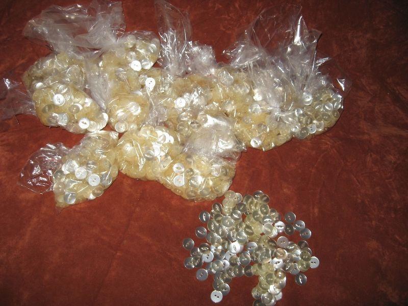 BAGS OF 150 NEW WHITE AND SHINE BUTTONS $1 EACH BAG