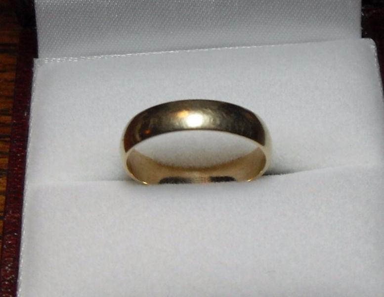 0kt Yellow Gold 3mm 