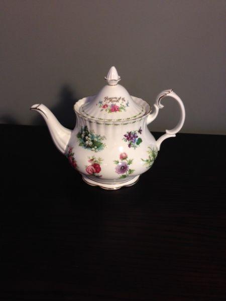 Royal Albert Teapot and Teacups