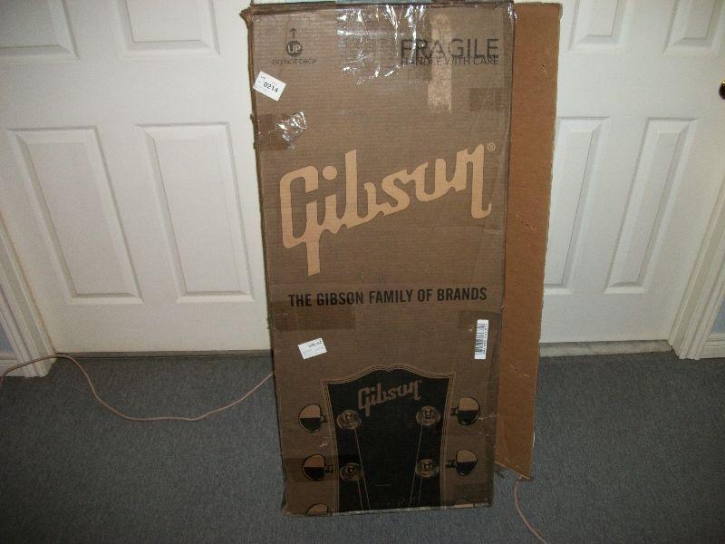 GIBSON LES PAUL CASE CANDY, TRUSS ROD COVER & ACCESSORIES