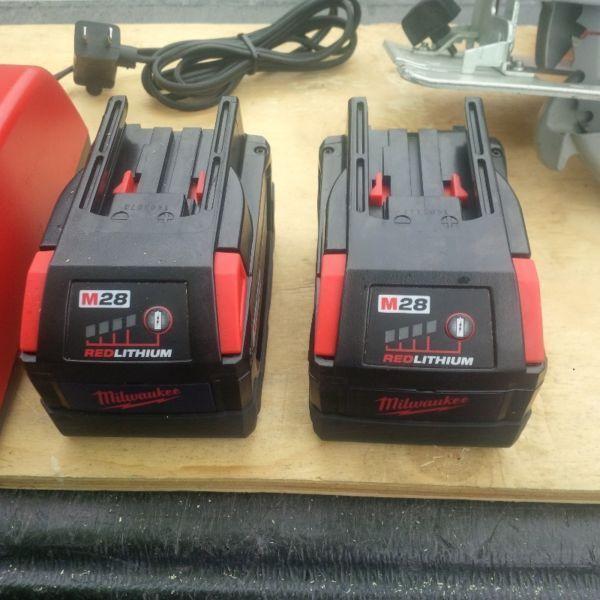 MILWAUKEE 28 VOLT CIRCULAR SAW-2 LITH. ION BATTERIES & CHARGER