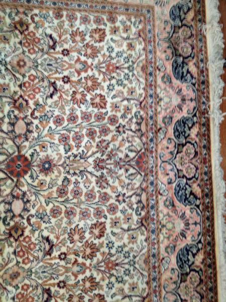 Hand weaved silk rugs for sale