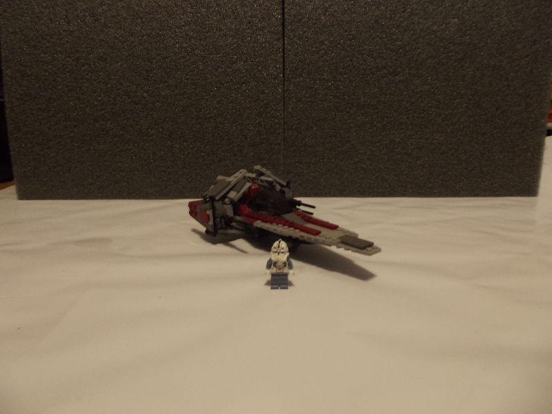 LEGO Star Wars Set# 6205 V - Wing Fighter