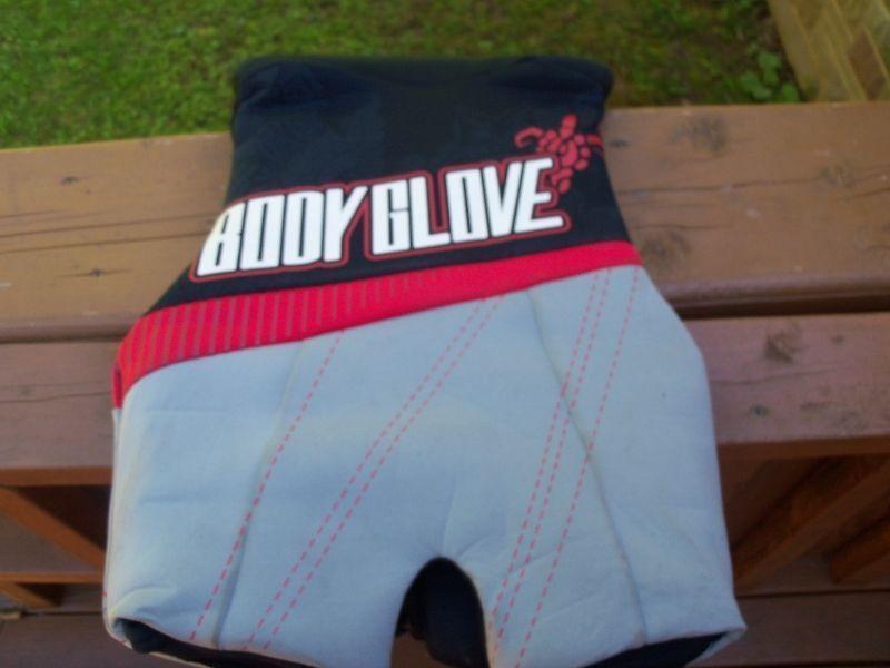 Youths Body Glove Neoprene Life Vest-- 60 -90lbs