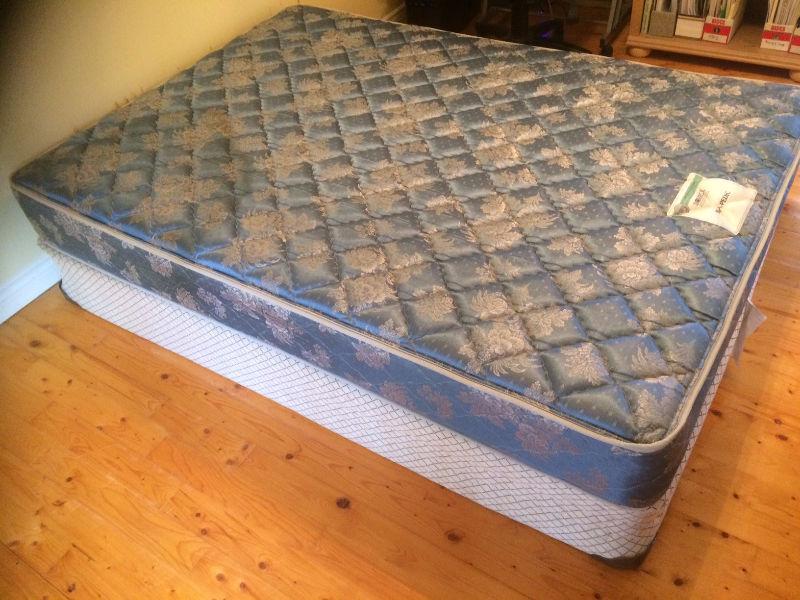 Double Mattress and Box Spring