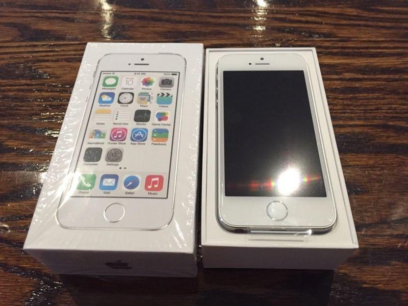 iPhone 5s Silver 64GB Brand New Locked to Telus