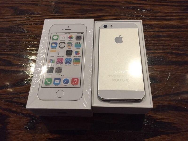 iPhone 5s Silver 64GB Brand New Locked to Telus