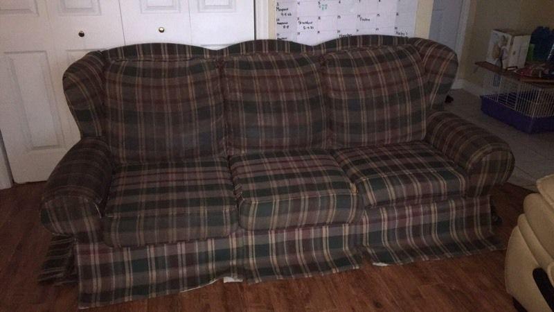 FREE COUCH TO GO ASAP