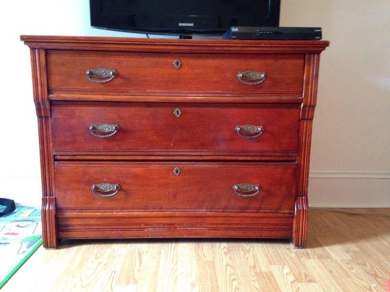 Wanted: Antique solid wood dresser. (Heavy)