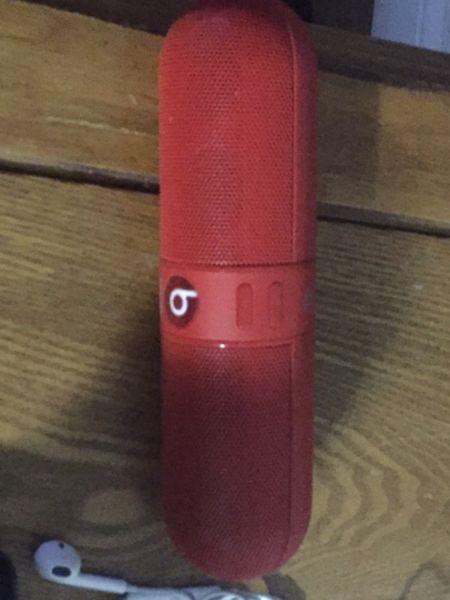 Beats Pill