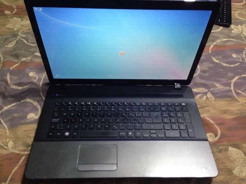 Nice Gateway 17,1 inch laptop