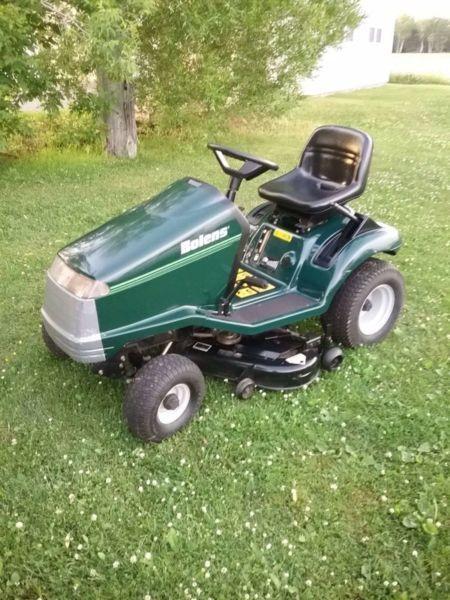 14 HP Bolens lawn tractor