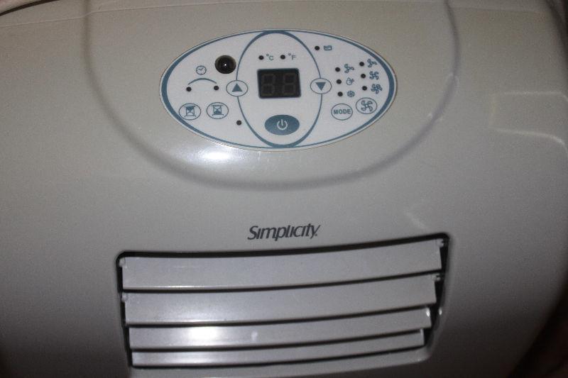 PORTABLE AIR CONDITIONER / Dehumidifier Combo