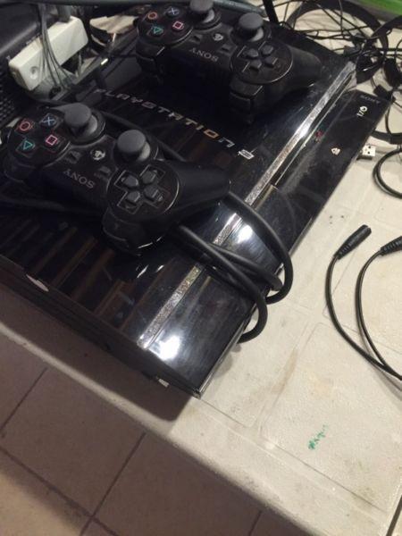 Sony PlayStation 3 2 controllers