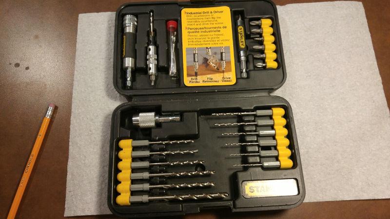 STANLEY INDUSTRIAL DRILL AND DRIVER SET
