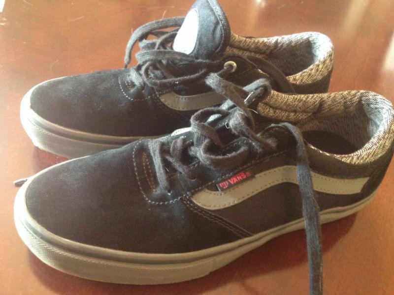 VANS - Men's Shoes - SIZE 7.5