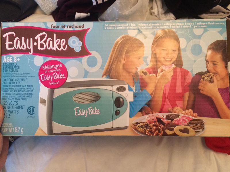 Used once Easy Bake Oven