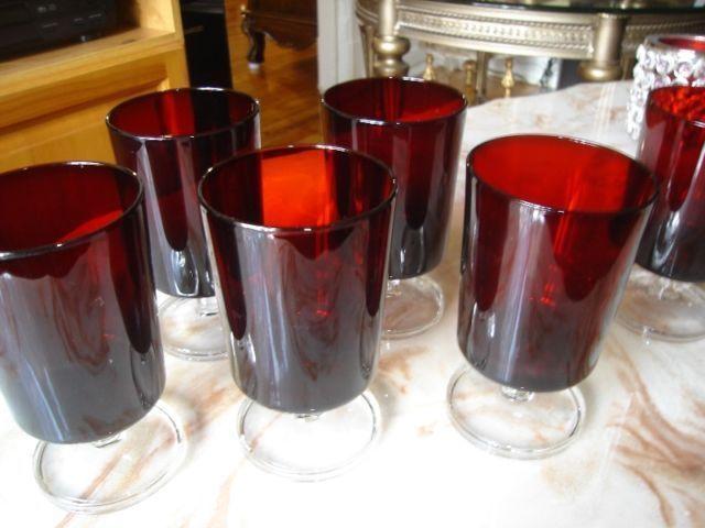 Set de 10 Grands verres vintages ruby (013)