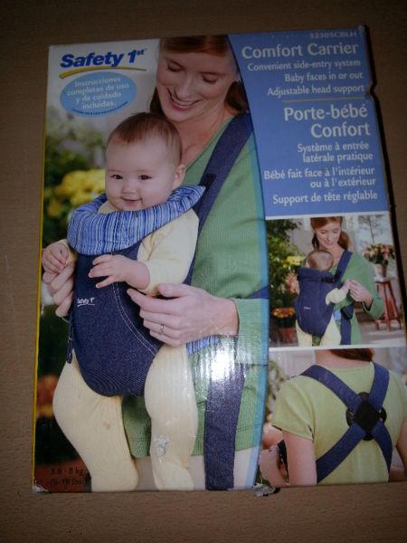Safety 1st Comfort Carrier :: Never Used