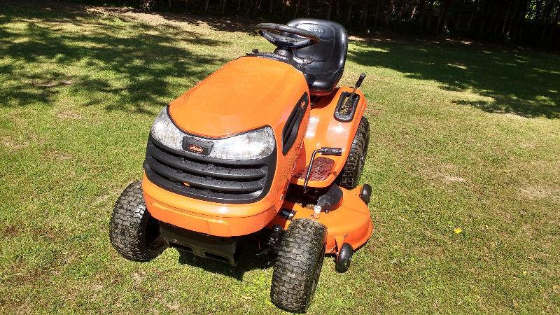 TRACTEUR ARIENS 22-46 2014 VENTE OU ÉCHANGE CONTRE VTT 4X4