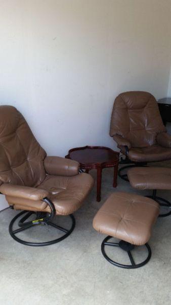 2 matching taupe leather recliners