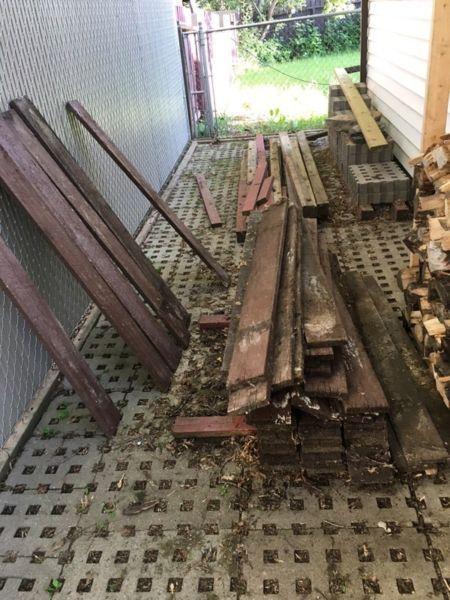 Free fence boards