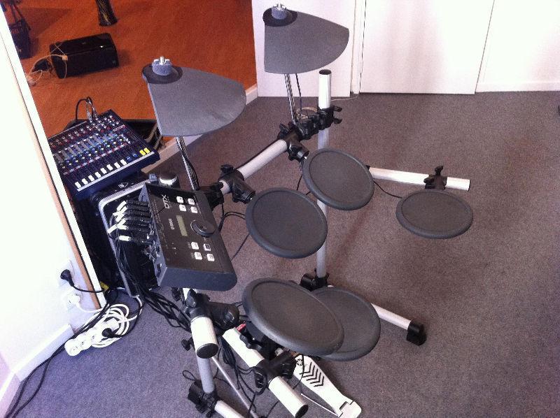 URGENT* Yamaha DTX500K Electronic drum kit